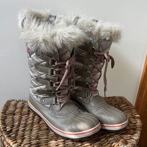 Sorel Tofino Organza mid calf fur lace up boots size 10 EUC